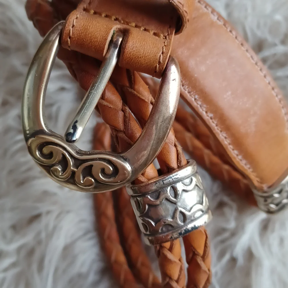 Fossil leather belt